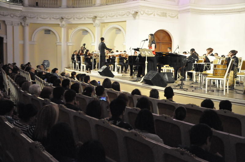 Пикя Ахундова собрала на сцене Филармонии известных исполнителей