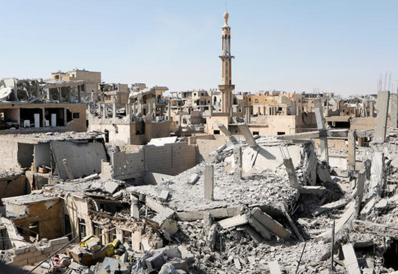 Боевики "ИГ" покинут Ракку вместе с заложниками