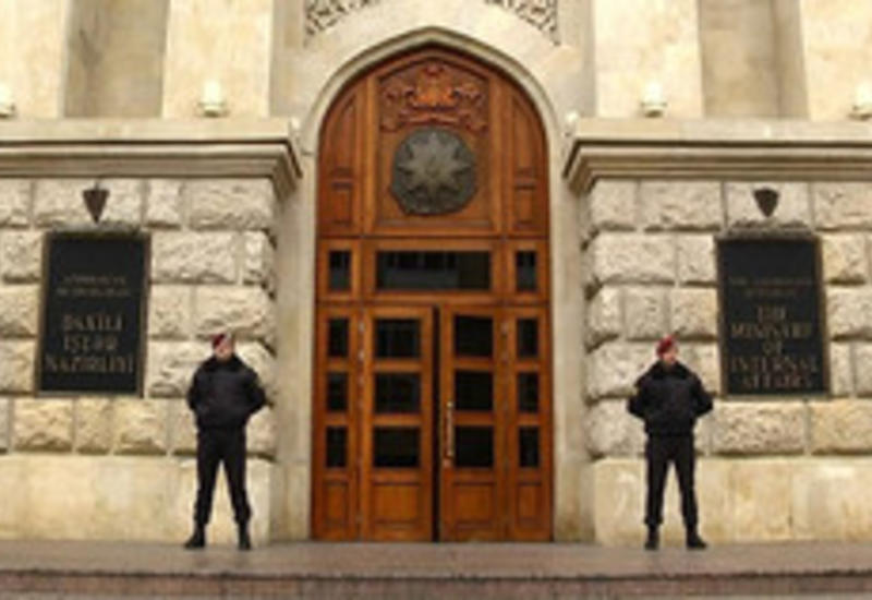 Казахстан экстрадировал в Азербайджан мошенников, находящихся в розыске