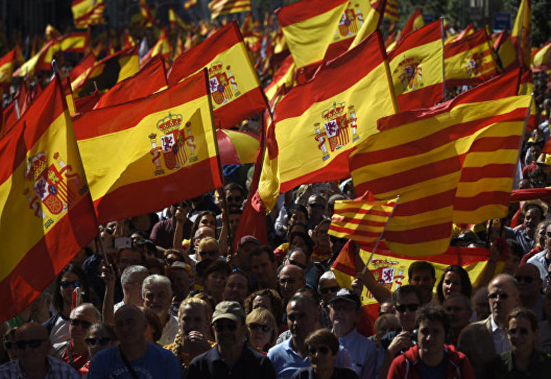 Правительство Испании заявило о приостановлении каталонской автономии