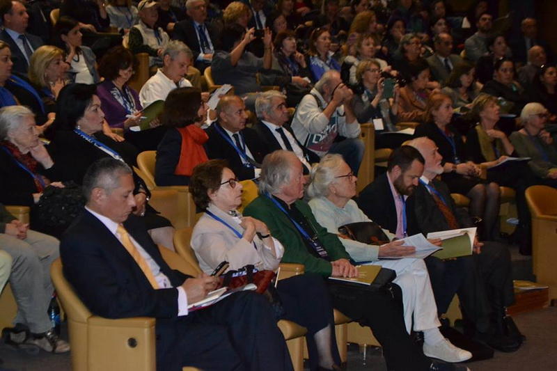 В Центре мугама открылся V Международный симпозиум по азербайджанскому ковру