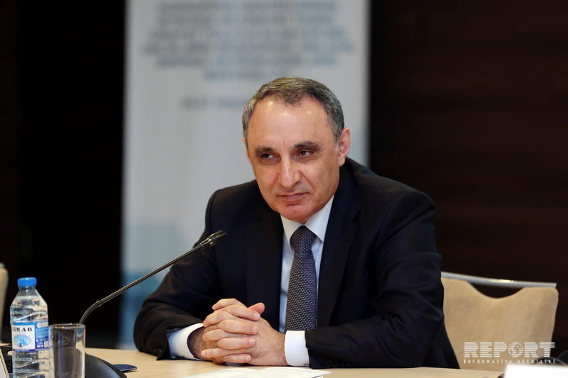В Баку обсуждают борьбу с коррупцией