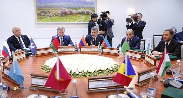 Курьез на заседании СНГ: Армения получила не тот флаг