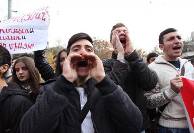 Студенческие протесты показали грязное белье саргсяновской власти