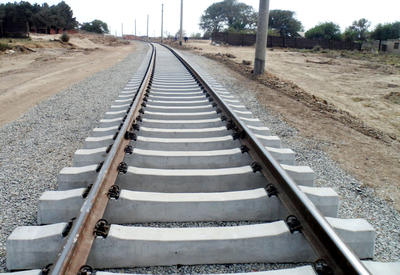 Запуск железной дороги Азербайджан-Иран удешевит грузоперевозки по коридору &quot;Север-Юг&quot;