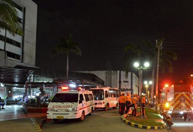 Туристический автобус упал в пропасть в Колумбии, есть жертвы
