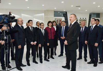 Президент Ильхам Алиев: Азербайджан завершает 2017 год с хорошими результатами, успехами в экономической, социальной, внешнеполитической сферах