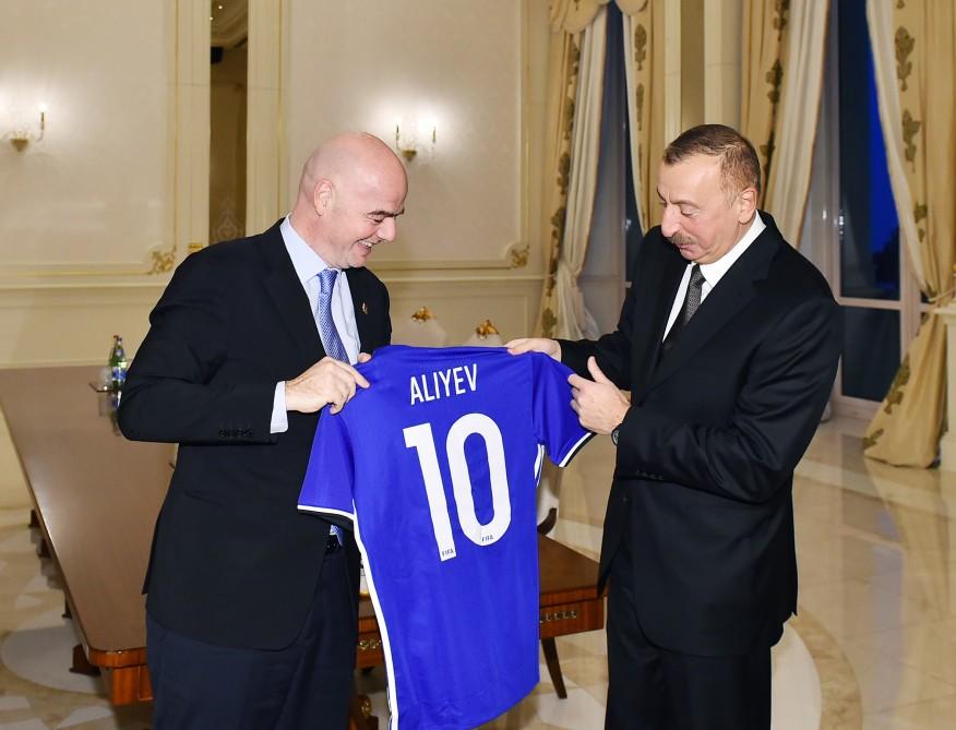 Президент Ильхам Алиев принял президента и генсека ФИФА