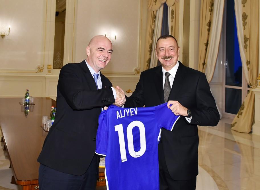 Президент Ильхам Алиев принял президента и генсека ФИФА