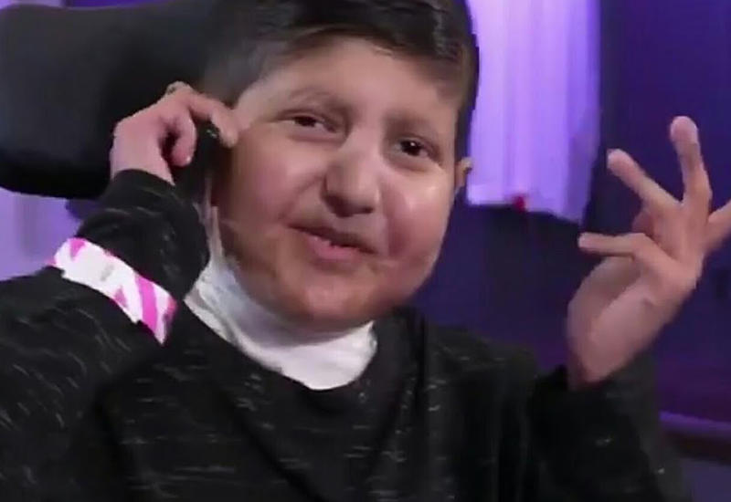 Бекхэм исполнил мечту мальчика в инвалидной коляске