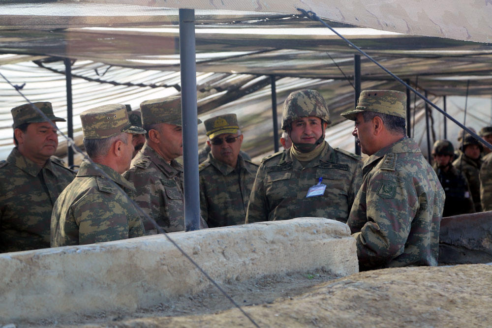 Масштабные учения азербайджанской армии с боевой стрельбой