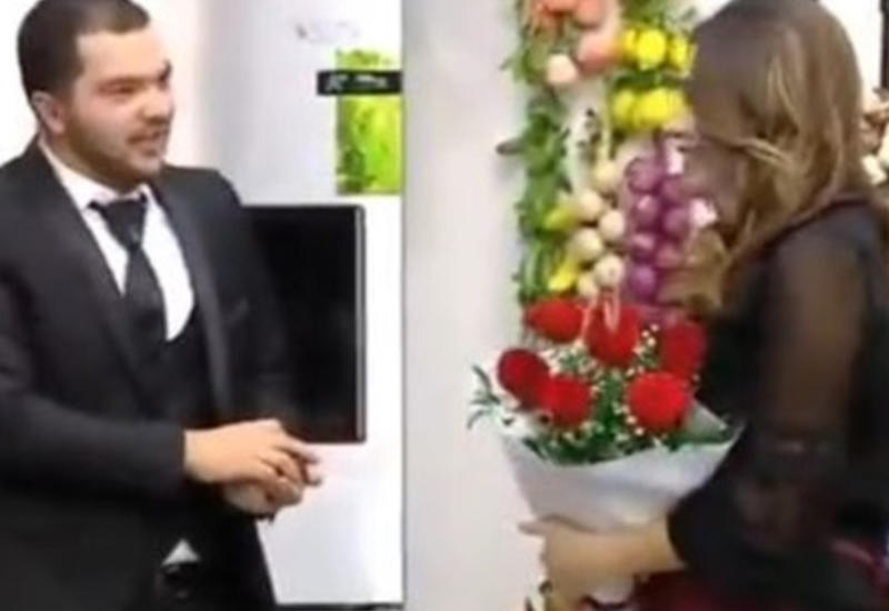 Азербайджанский ведущий сделал предложение возлюбленной в прямом эфире