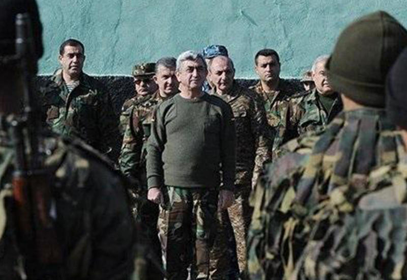 Российским генералам омерзительно пожимать руки террористам Саргсяна