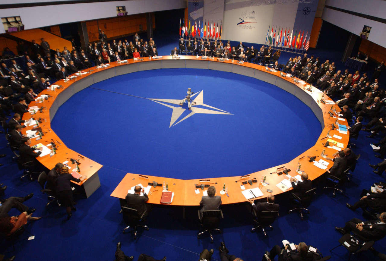 Армения готовится заменить российскую базу на военных НАТО?