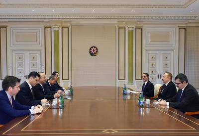 Президент Ильхам Алиев: Участие Азербайджана и Турции во всех форматах сотрудничества служит расширению как двустороннего, так и многостороннего сотрудничества - ФОТО