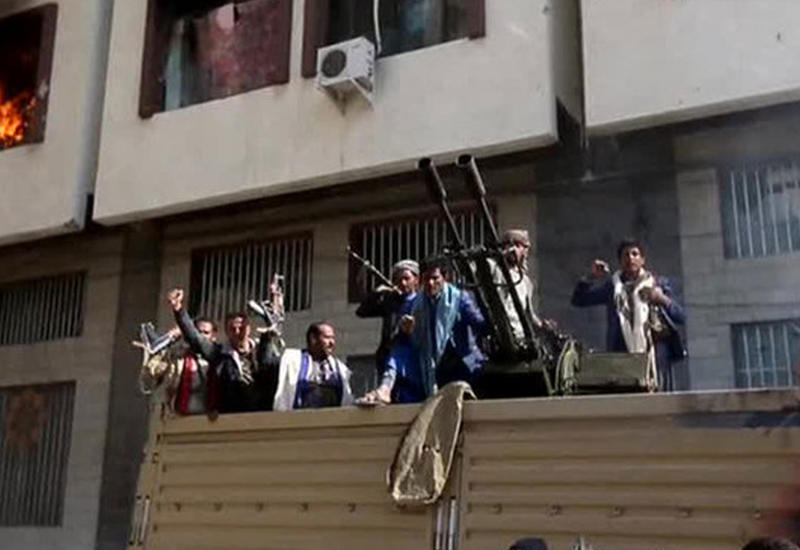 Хуситы продолжают удерживать журналистов в здании Yemen Today