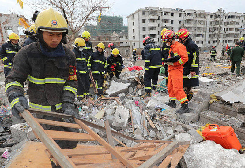 Сильный взрыв в жилом доме в Китае, много пострадавших