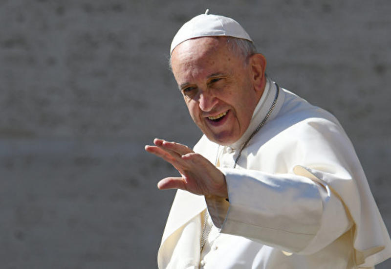Папа римский хочет изменить слова в молитве "Отче наш"