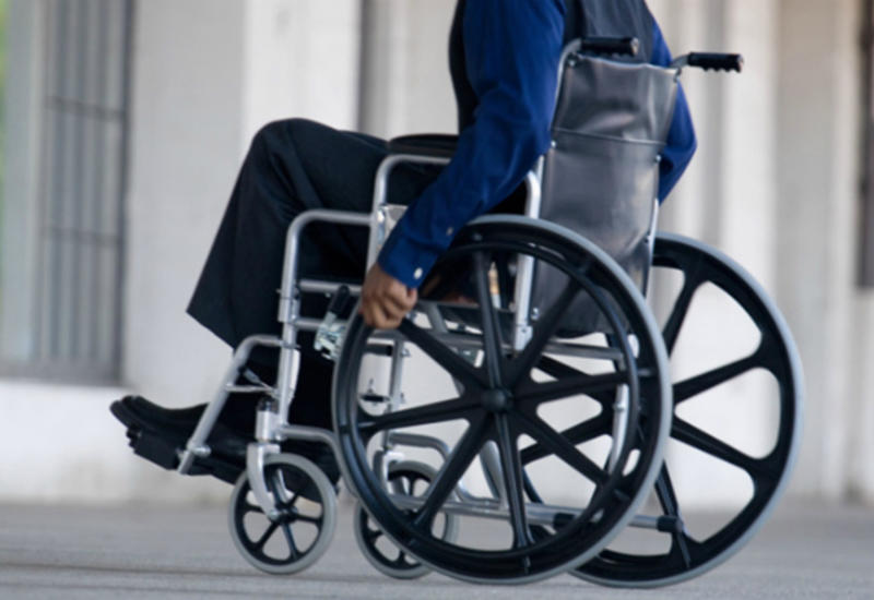 В Азербайджане инвалидов обеспечат работой