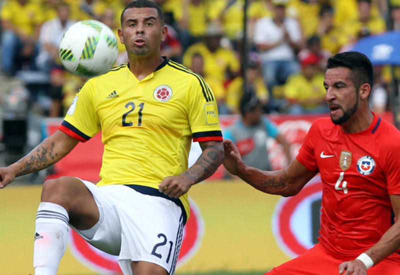 Колумбийский футболист дисквалифицирован за расистский жест
