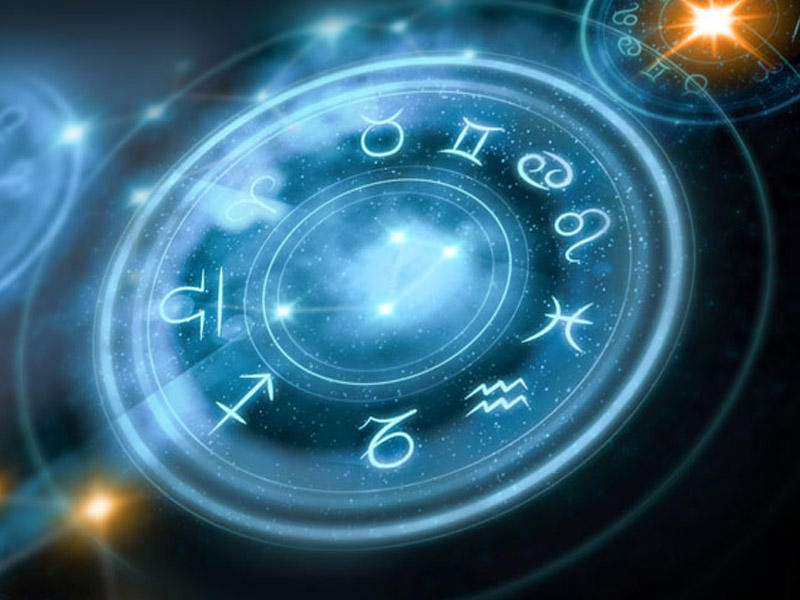 Точный гороскоп на четверг: звезды обещают удачливость, активность, ясность мысли