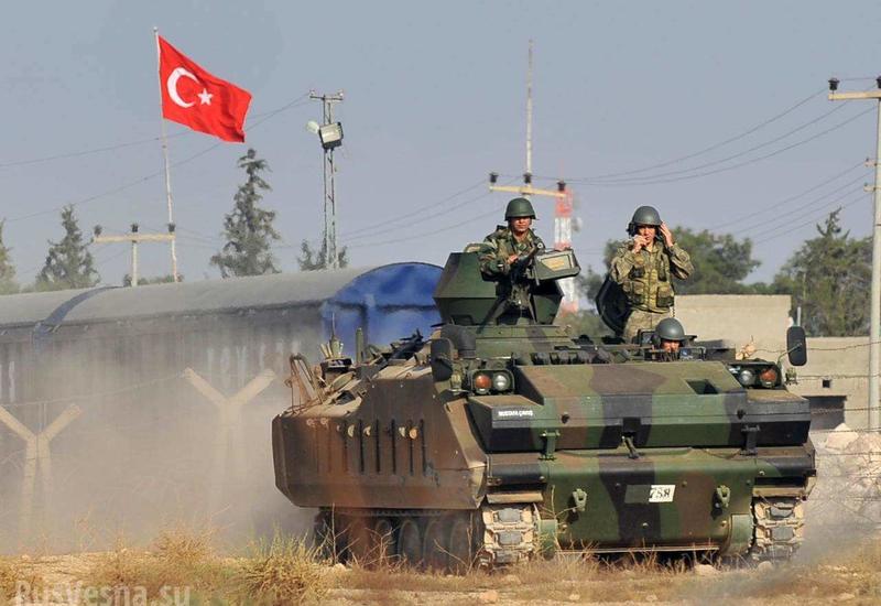 Турция перебросила технику к границе с Сирией