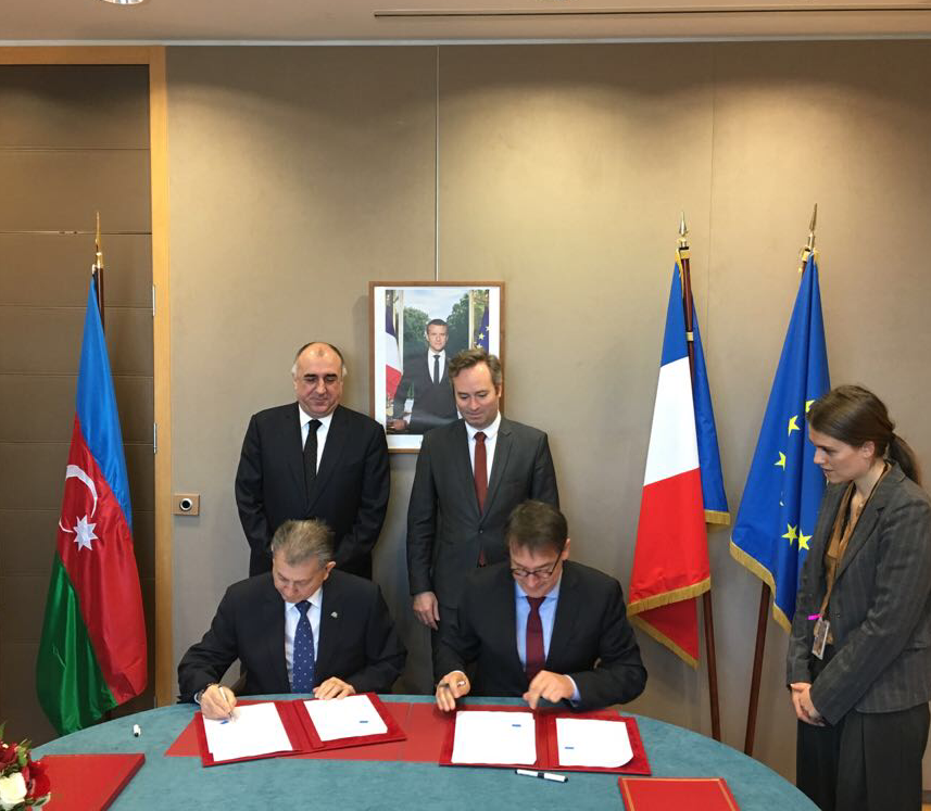 Эльмар Мамедъяров призвал Францию пресекать въезд в страну карабахских сепаратистов