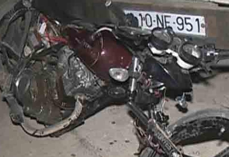 Жуткое ДТП в Баку: мотоциклист погиб под колесами автобуса