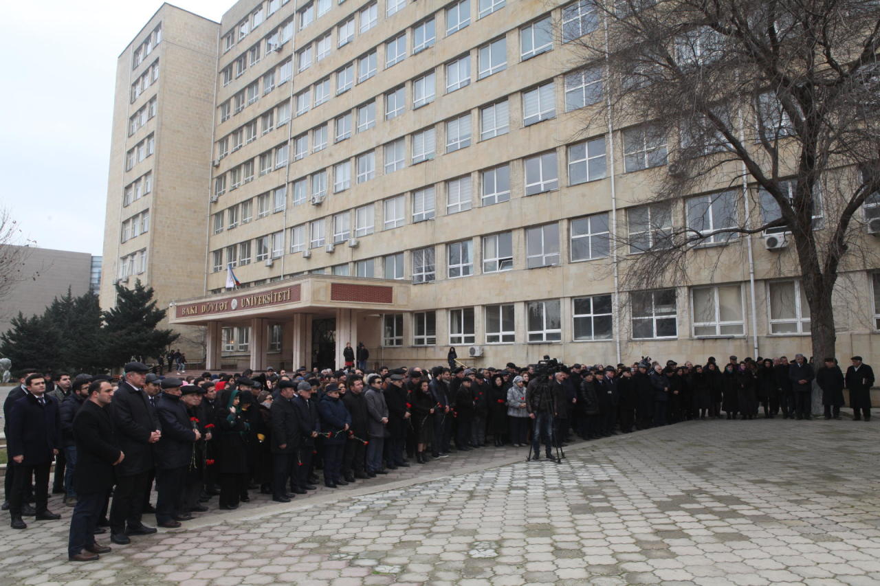 В БГУ почтили память жертв "Черного января" 1990 года
