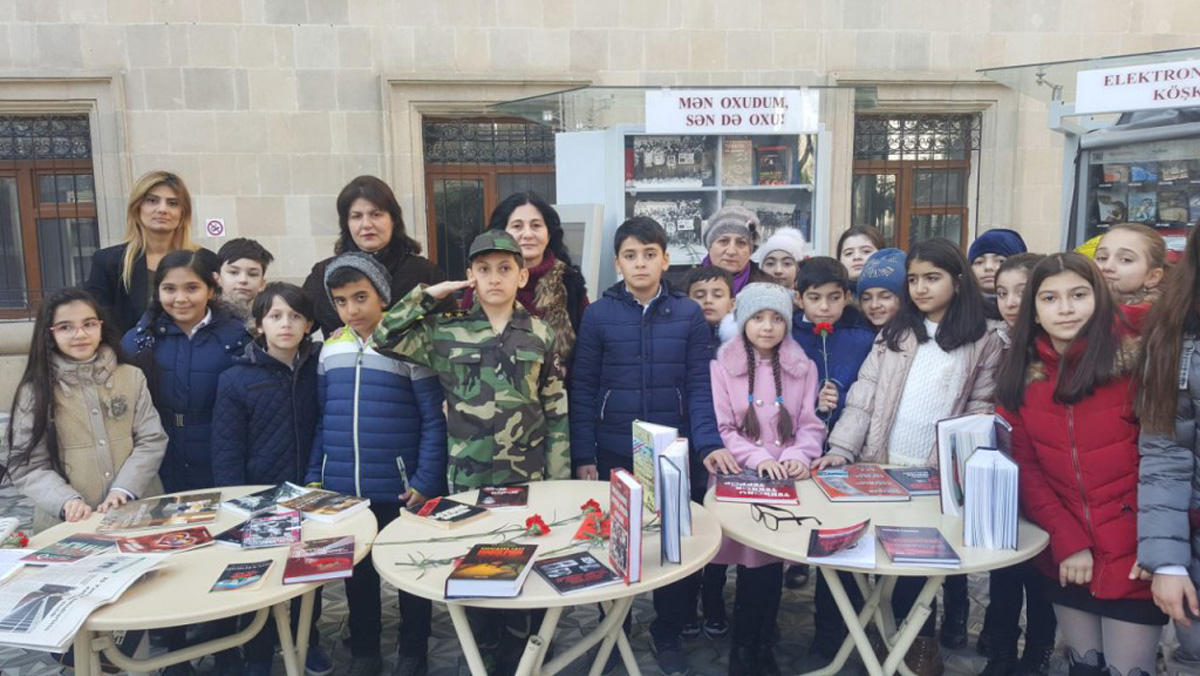 В Баку открылась книжная выставка, посвященная трагедии 20 января