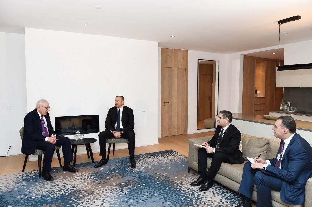 Президент Ильхам Алиев встретился в Давосе с исполнительными директорами компаний IBM и Carlyle Group
