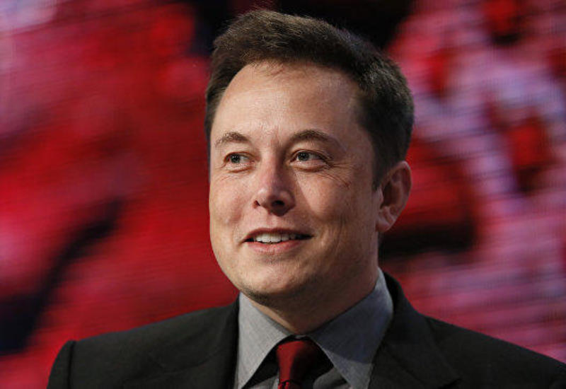 Илон Маск представил более дешевую модификацию электромобиля Tesla Model 3
