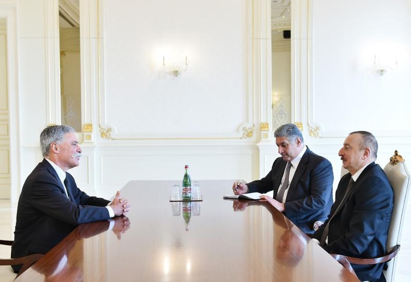 Президент Ильхам Алиев принял генерального исполнительного директора Формулы-1