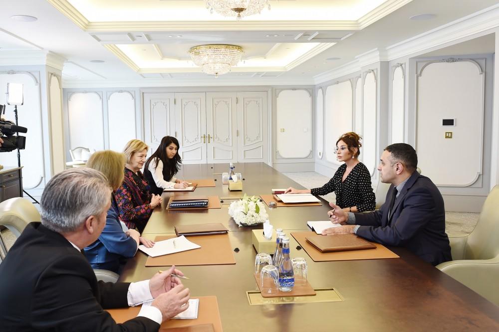 Первый вице-президент Мехрибан Алиева встретилась с торговым посланником премьер-министра Великобритании