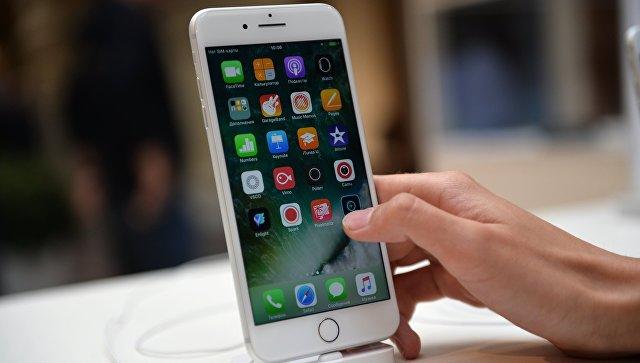 В России цены на iPhone резко снизились почти вдвое