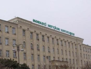 У Центральной больницы нефтяников в Баку новый директор