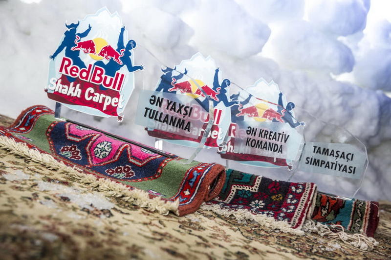 В «Шахдаг» прошел самый экстремальный и веселый зимний конкурс Red Bull Shakh Carpet