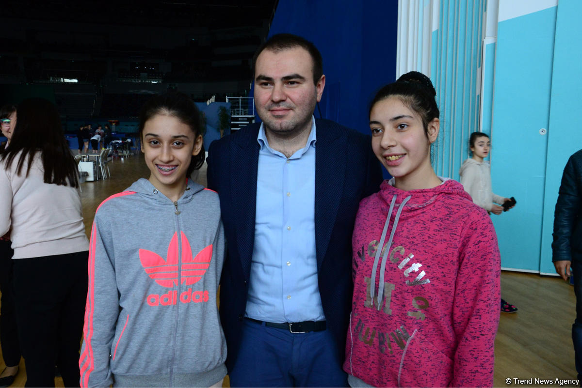 Юные азербайджанские гимнасты встретились с Шахрияром Мамедъяровым