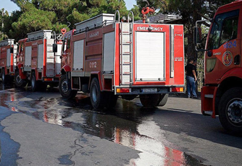 Крупный пожар произошел в центре Тбилиси