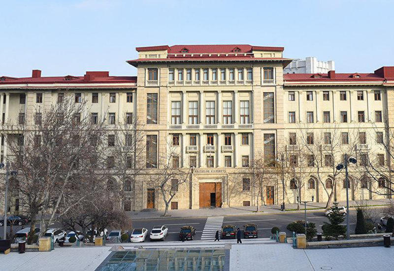 Эти чиновники в Азербайджане больше не будут сдавать экзамен