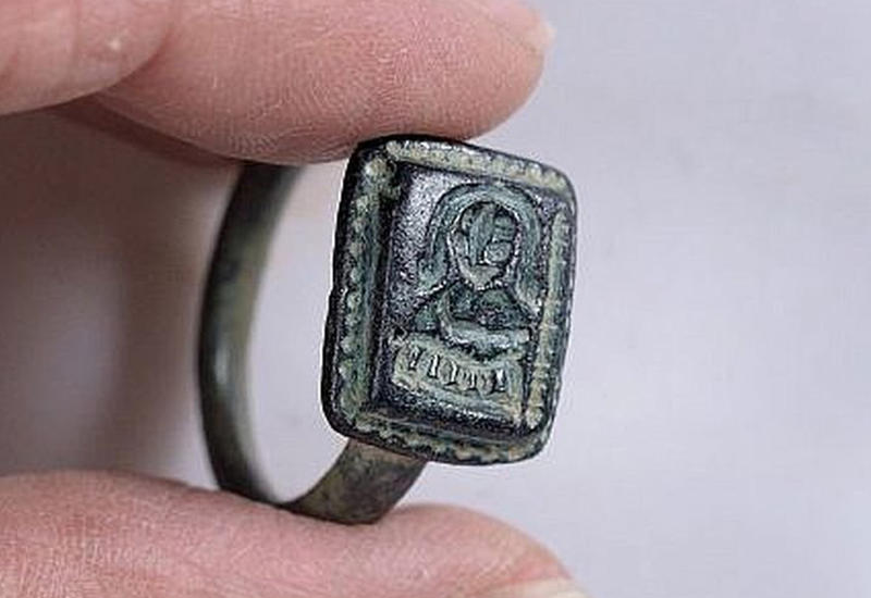 В Израиле нашли древнее кольцо с образом Николая Чудотворца