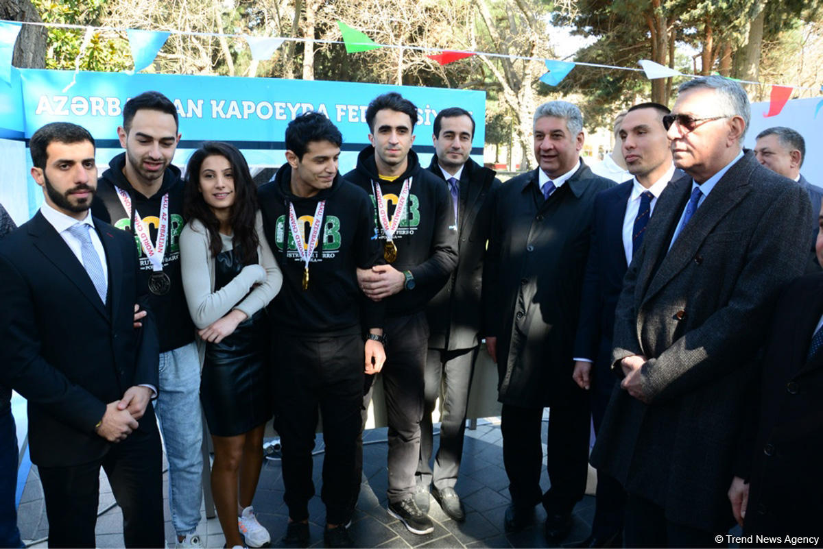 В Баку прошел велопробег по случаю Дня физкультуры и спорта