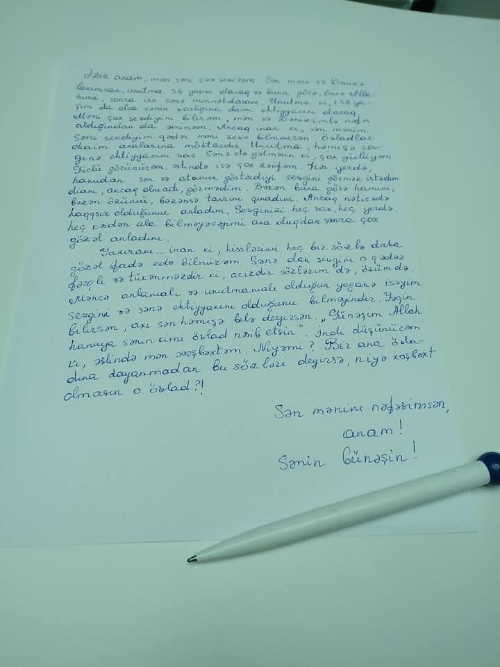 В Баку прошла интересная акция "Напиши письмо любимой", посвященная 8 марта