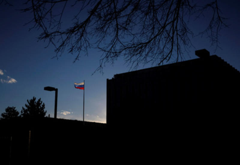 Незванный ночной "гость" вызвал беспокойство в посольстве РФ в США