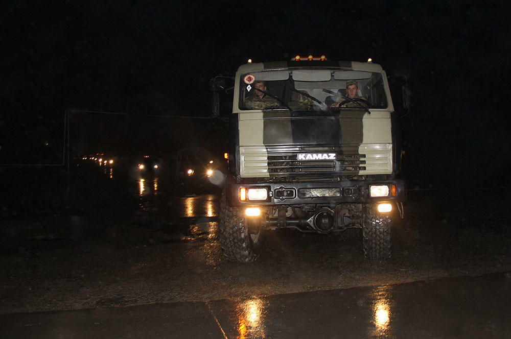 Азербайджанская армия провела передислокацию войск ночью