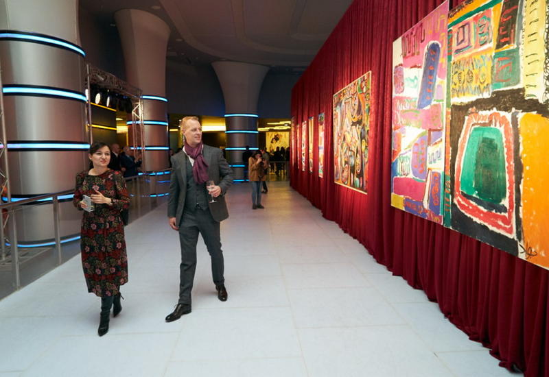 В отеле Pullman Baku состоялась выставка "Pullman Art Nights"