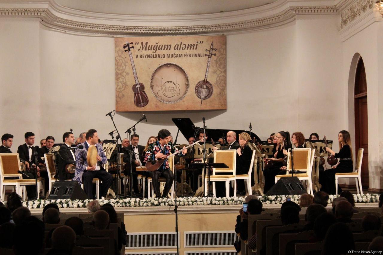 В Баку состоялась торжественная церемония закрытия V Международного фестиваля "Мир мугама"