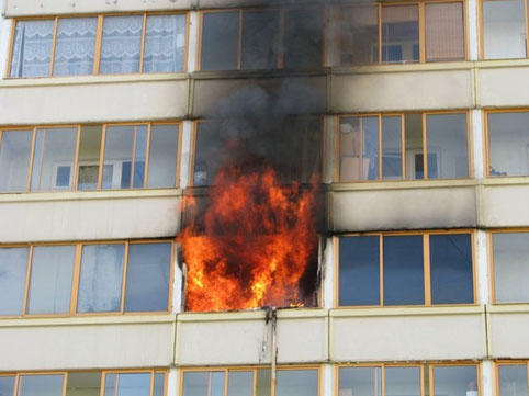 Сильный пожар в отеле на Филиппинах, есть жертвы