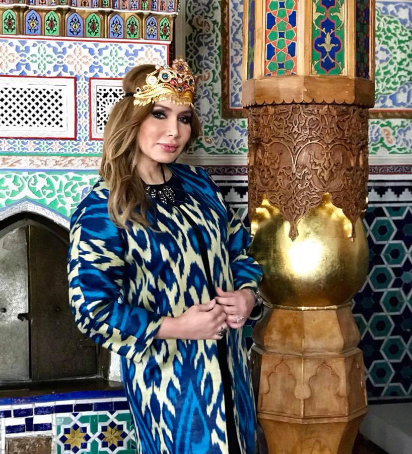 Фахрия Халафова преподнесла в дар музеям Узбекистана наряды из своей коллекции