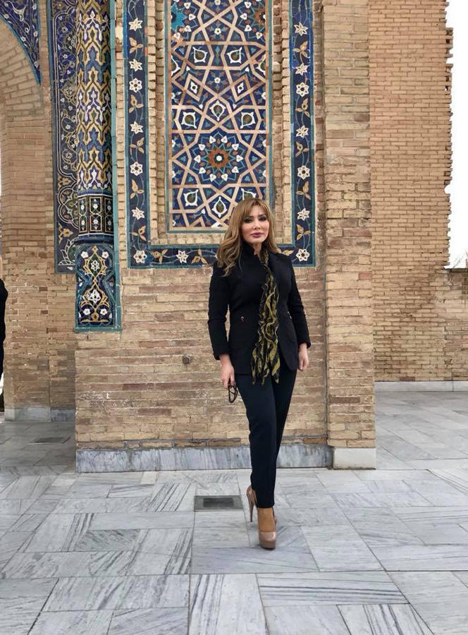 Фахрия Халафова преподнесла в дар музеям Узбекистана наряды из своей коллекции